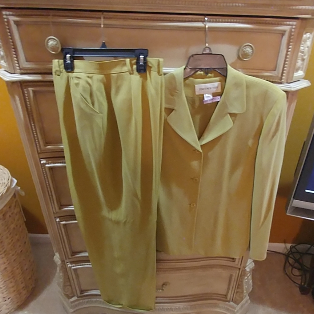 Ladies Suit
